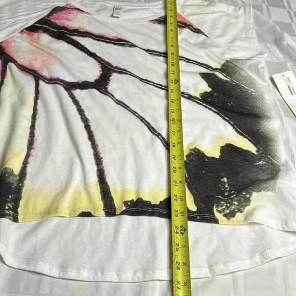 LOLE BEV TOP , graphic tee shirt , boxy , short raglan sleeves, hi low ,abstract - Picture 14 of 14